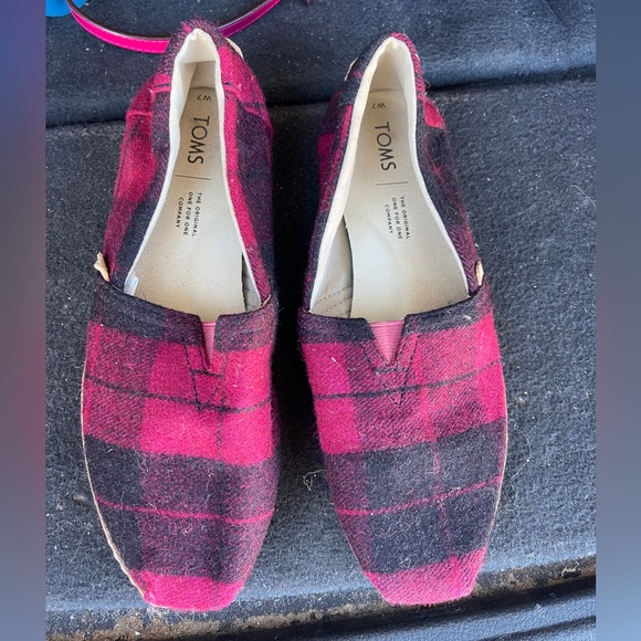 Toms Shoes - Toms Women's Red Black Plaid Flat Loafer Shoes Size 7 W